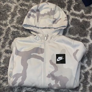 Nike camouflage hoodie M (JUNIORS)